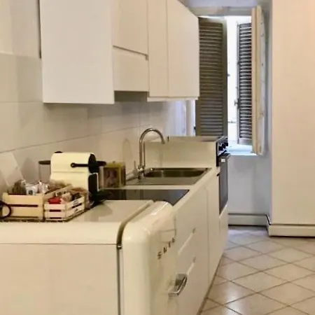 Storico Ombelico Di Appartement Parme