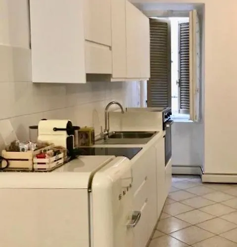 Storico Ombelico Di Apartment Parma